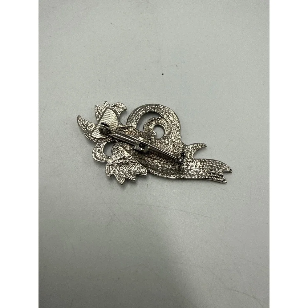 Vintage Silver Tone Marcasite Style Art Deco Swirl Spray Brooch Pin